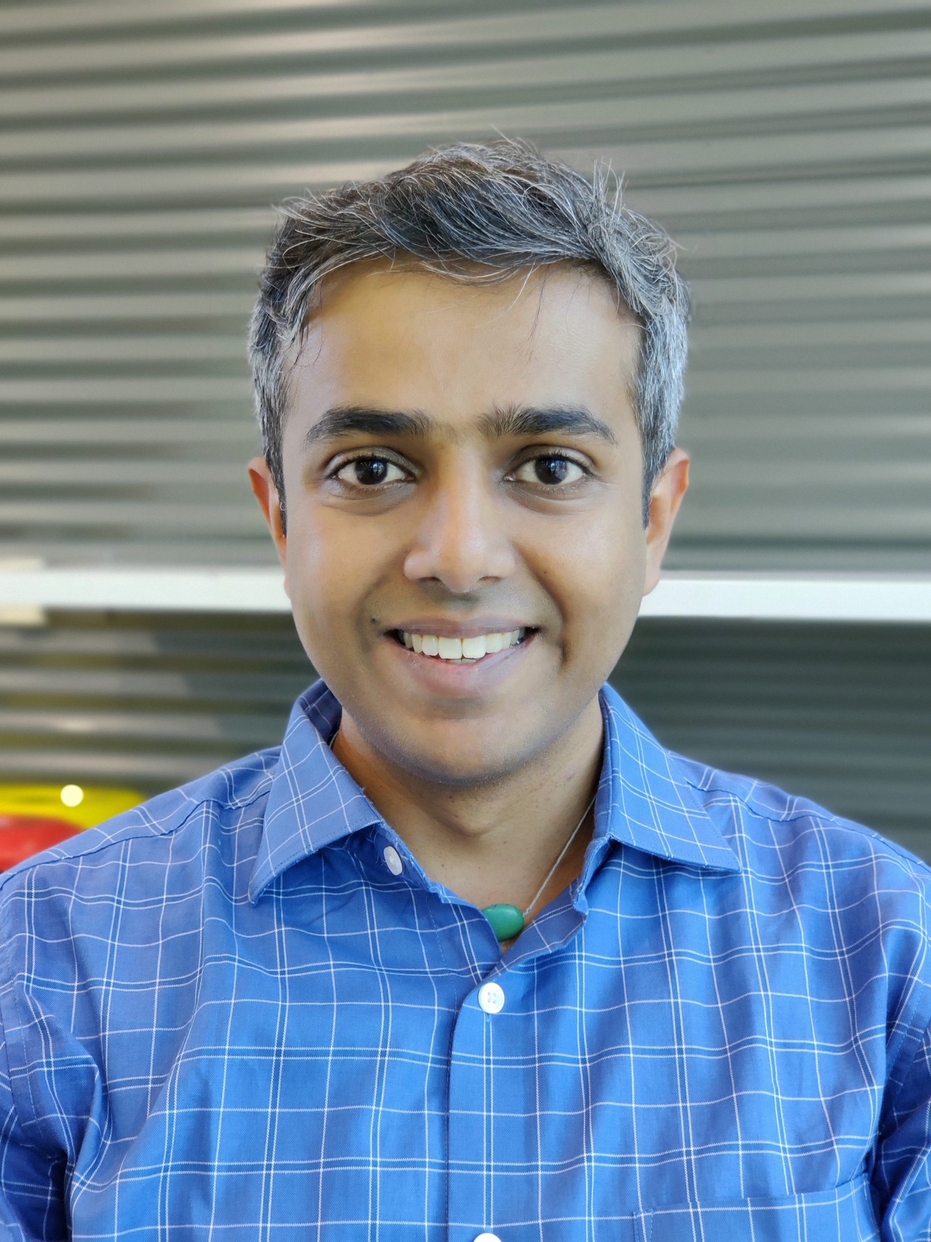 DMRC's PhD Candidate Awarded the Tom Dixon Media and Communication Top